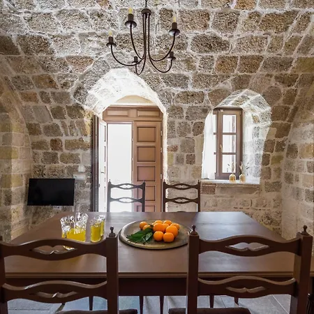 Spanish Knights Aparthotel