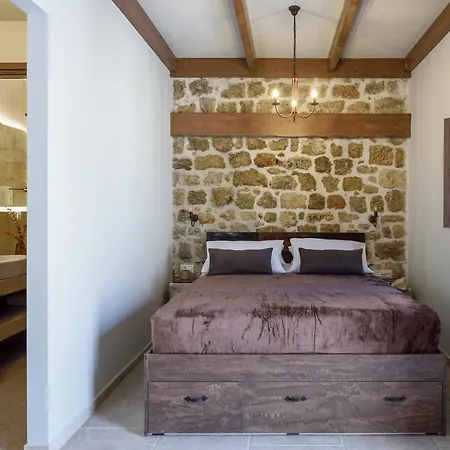 Spanish Knights Apart Otel