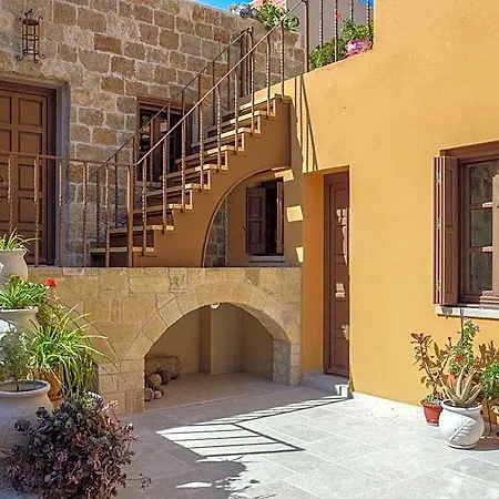 Hotel apartamentowy Spanish Knights