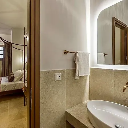 Hotel apartamentowy Spanish Knights 4*