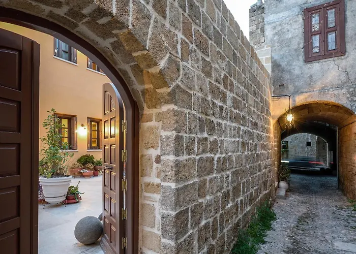 Apart Otel Spanish Knights 4*