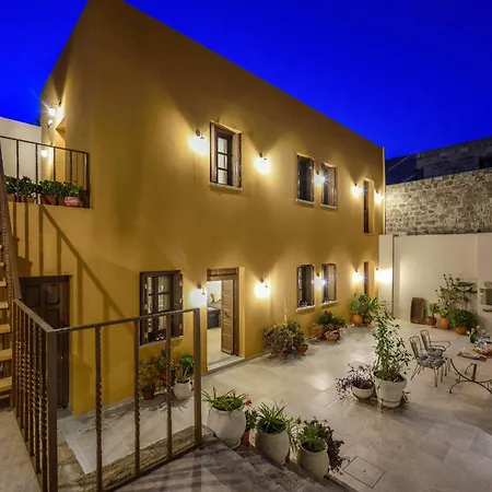 Spanish Knights Aparthotel 4*